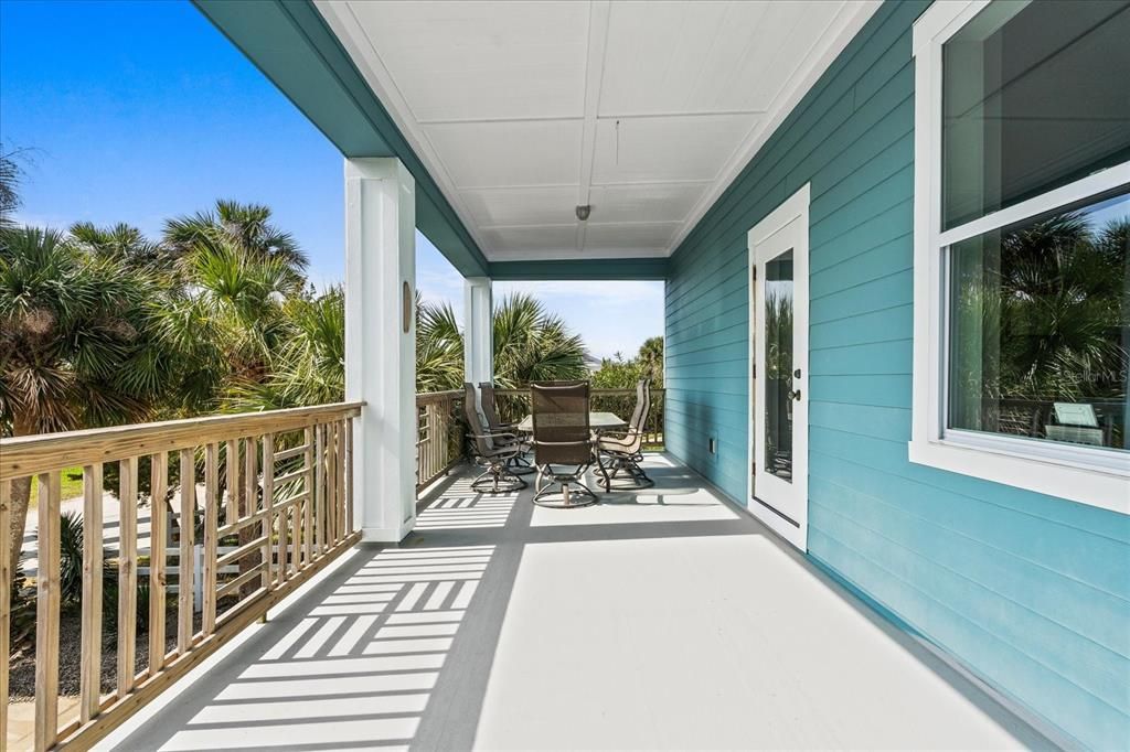 For Sale: $899,000 (5 beds, 2 baths, 3200 Square Feet)