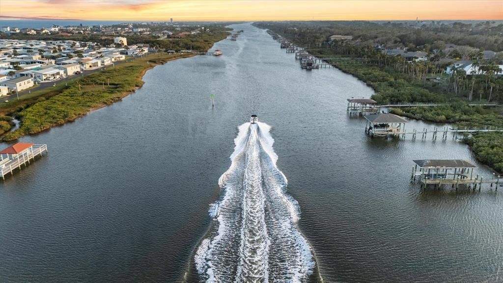 For Sale: $899,000 (5 beds, 2 baths, 3200 Square Feet)