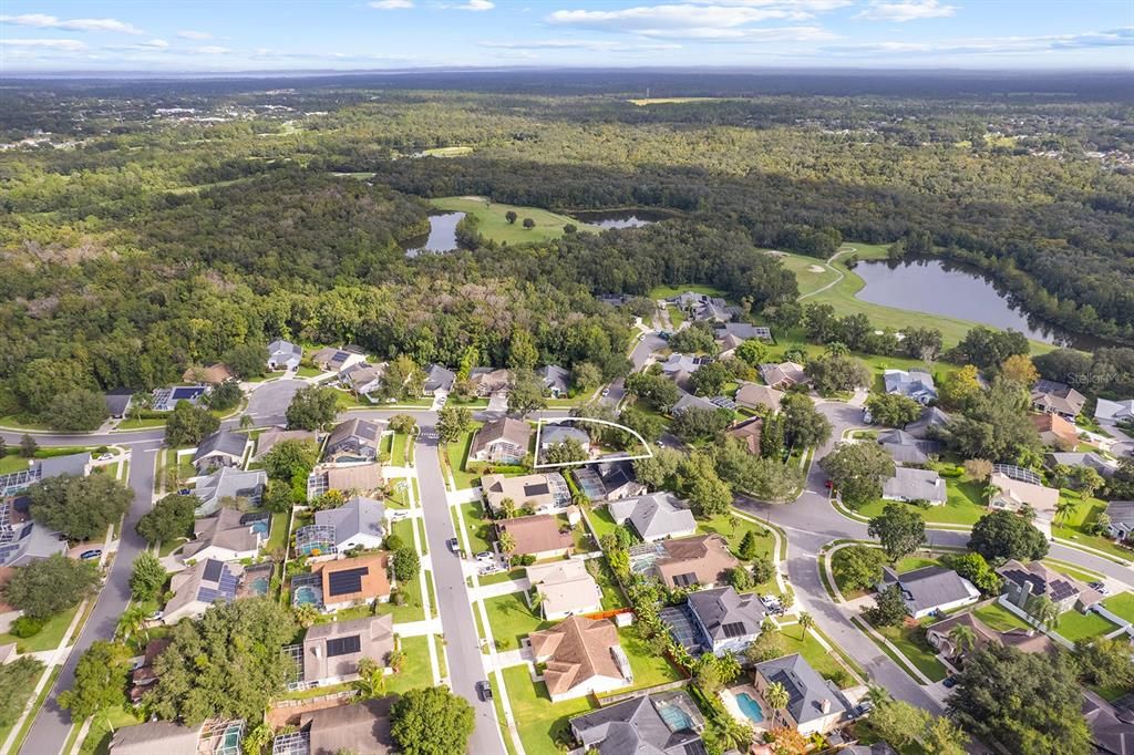 合同活跃: $675,000 (4 贝兹, 3 浴室, 3355 平方英尺)