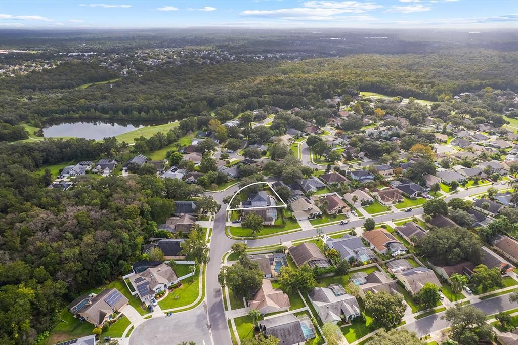 合同活跃: $675,000 (4 贝兹, 3 浴室, 3355 平方英尺)