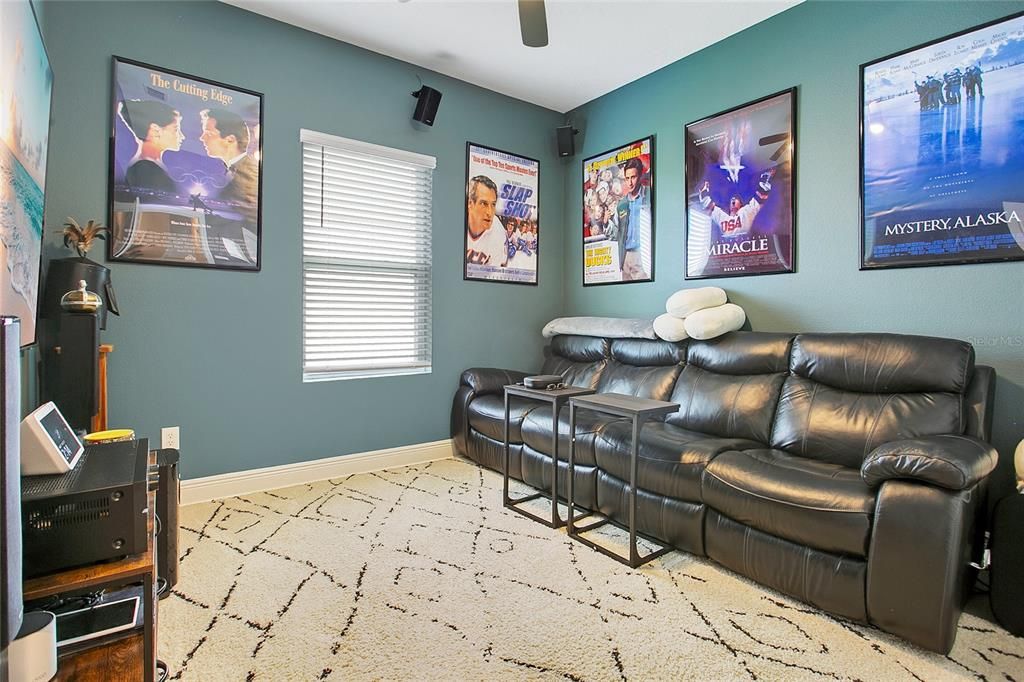 待售: $449,000 (4 贝兹, 2 浴室, 1890 平方英尺)