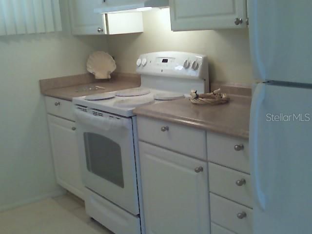 待售: $238,000 (2 贝兹, 2 浴室, 1353 平方英尺)