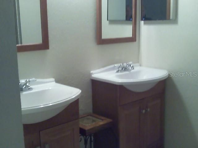 待售: $238,000 (2 贝兹, 2 浴室, 1353 平方英尺)