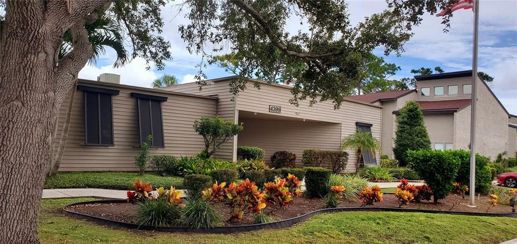 待售: $238,000 (2 贝兹, 2 浴室, 1353 平方英尺)