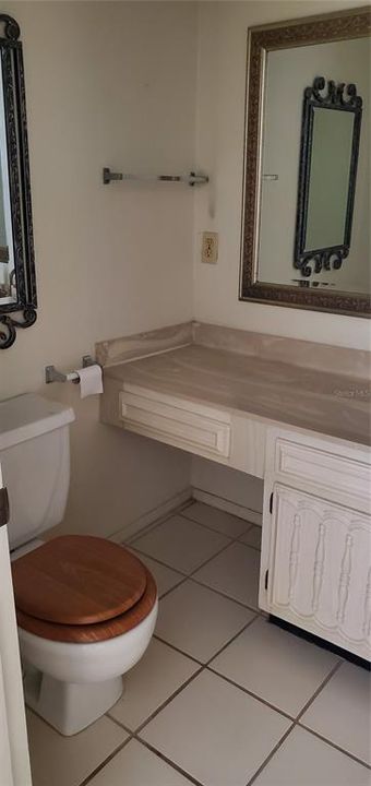 待售: $238,000 (2 贝兹, 2 浴室, 1353 平方英尺)