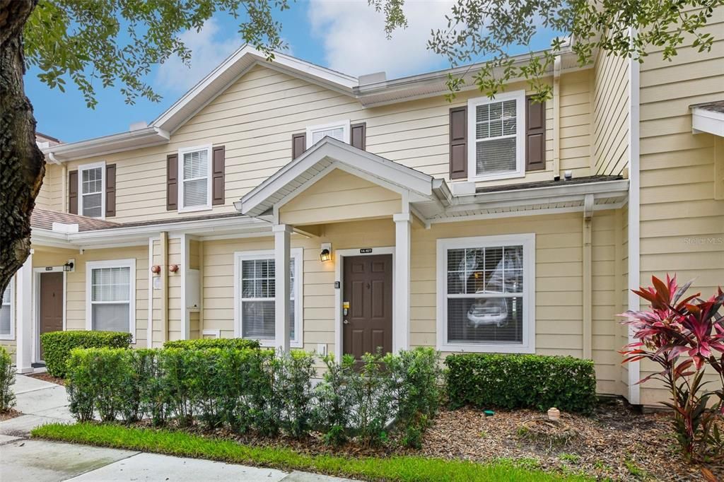 For Sale: $325,000 (3 beds, 2 baths, 1300 Square Feet)