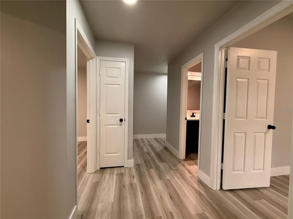 Под контрактом: $489,000 (4 спален, 2 ванн, 1798 Квадратных фут)