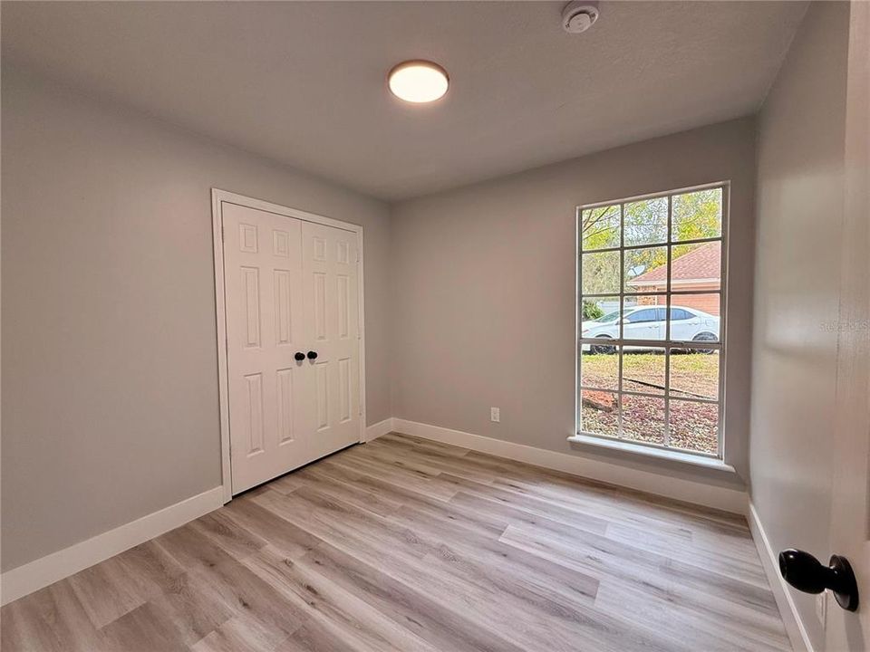 Под контрактом: $489,000 (4 спален, 2 ванн, 1798 Квадратных фут)