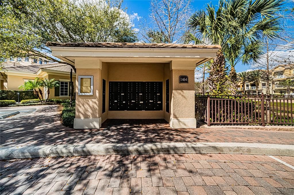 For Sale: $419,900 (3 beds, 3 baths, 1989 Square Feet)