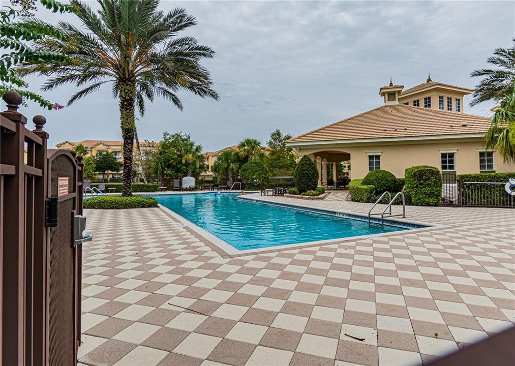 For Sale: $419,900 (3 beds, 3 baths, 1989 Square Feet)