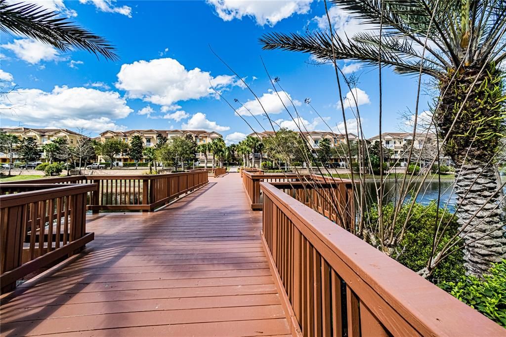 For Sale: $419,900 (3 beds, 3 baths, 1989 Square Feet)