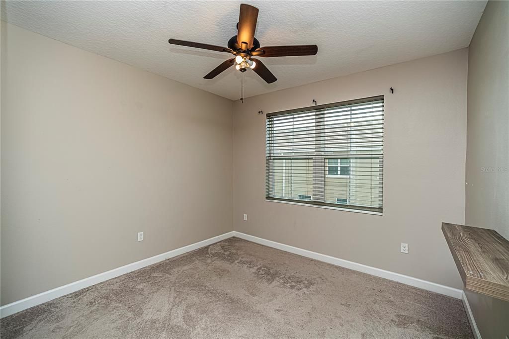 For Sale: $419,900 (3 beds, 3 baths, 1989 Square Feet)