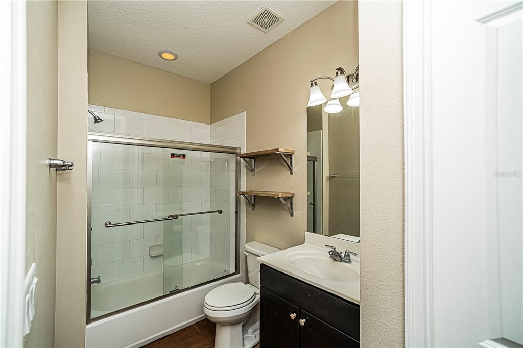 For Sale: $419,900 (3 beds, 3 baths, 1989 Square Feet)