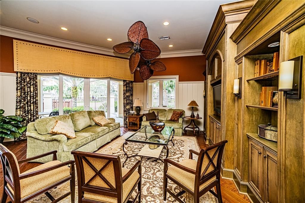 For Sale: $419,900 (3 beds, 3 baths, 1989 Square Feet)