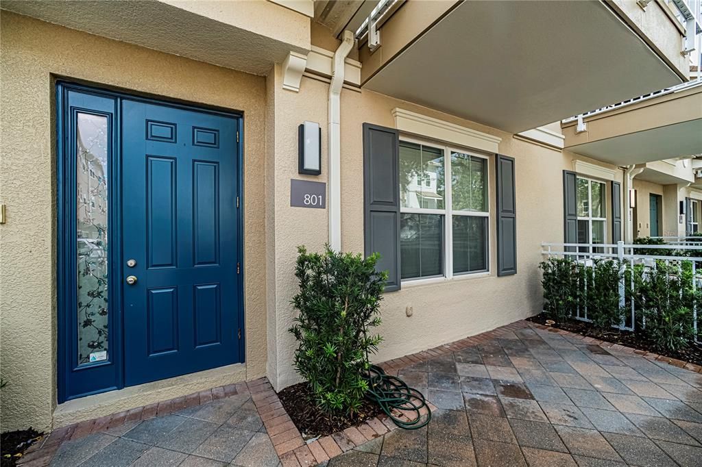 For Sale: $419,900 (3 beds, 3 baths, 1989 Square Feet)