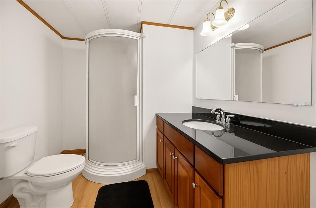 待售: $100,000 (2 贝兹, 1 浴室, 720 平方英尺)