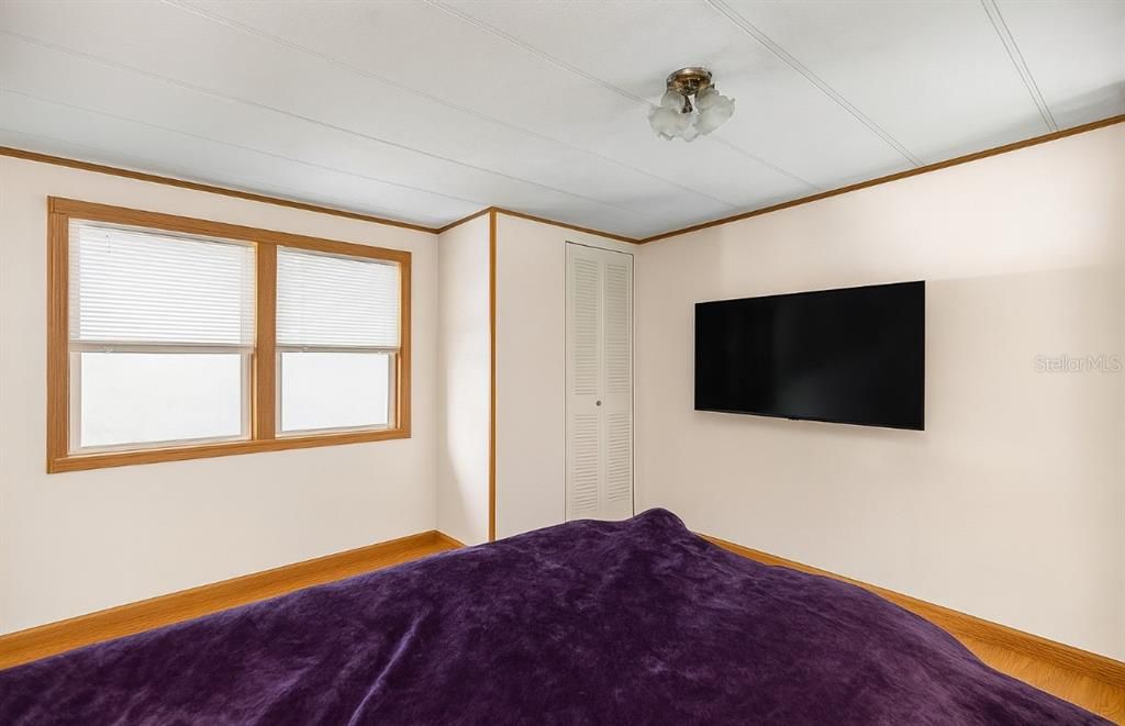 待售: $100,000 (2 贝兹, 1 浴室, 720 平方英尺)