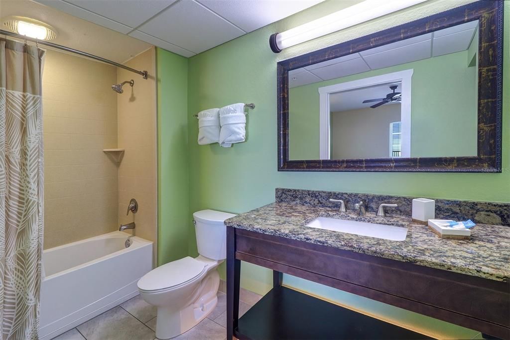 For Sale: $769,000 (2 beds, 2 baths, 1110 Square Feet)