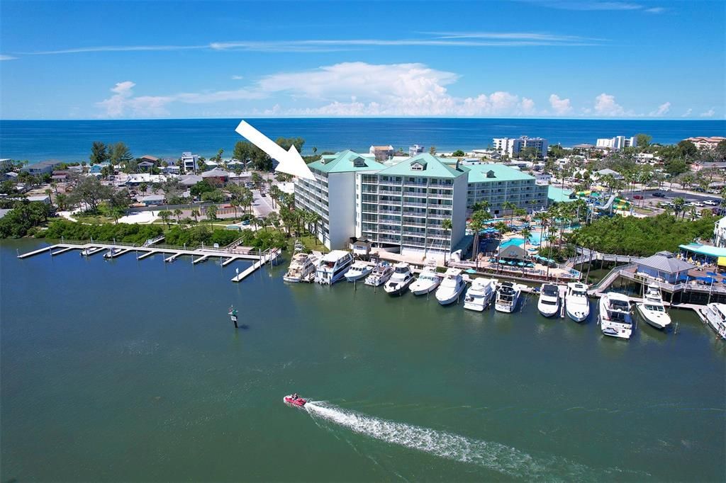 For Sale: $769,000 (2 beds, 2 baths, 1110 Square Feet)