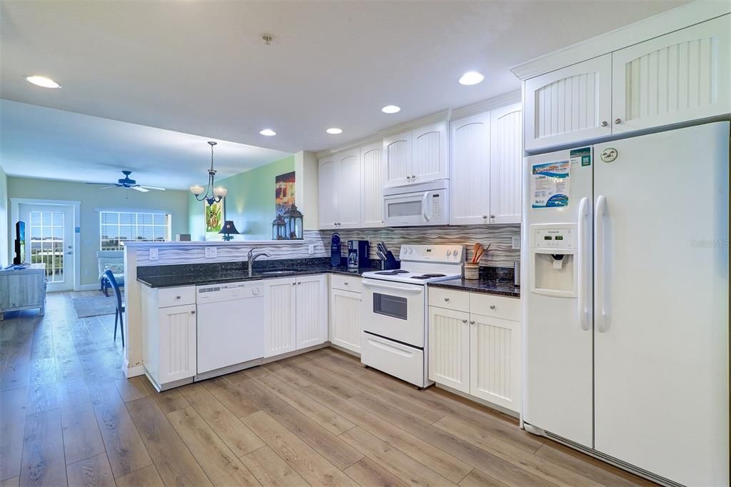 For Sale: $769,000 (2 beds, 2 baths, 1110 Square Feet)