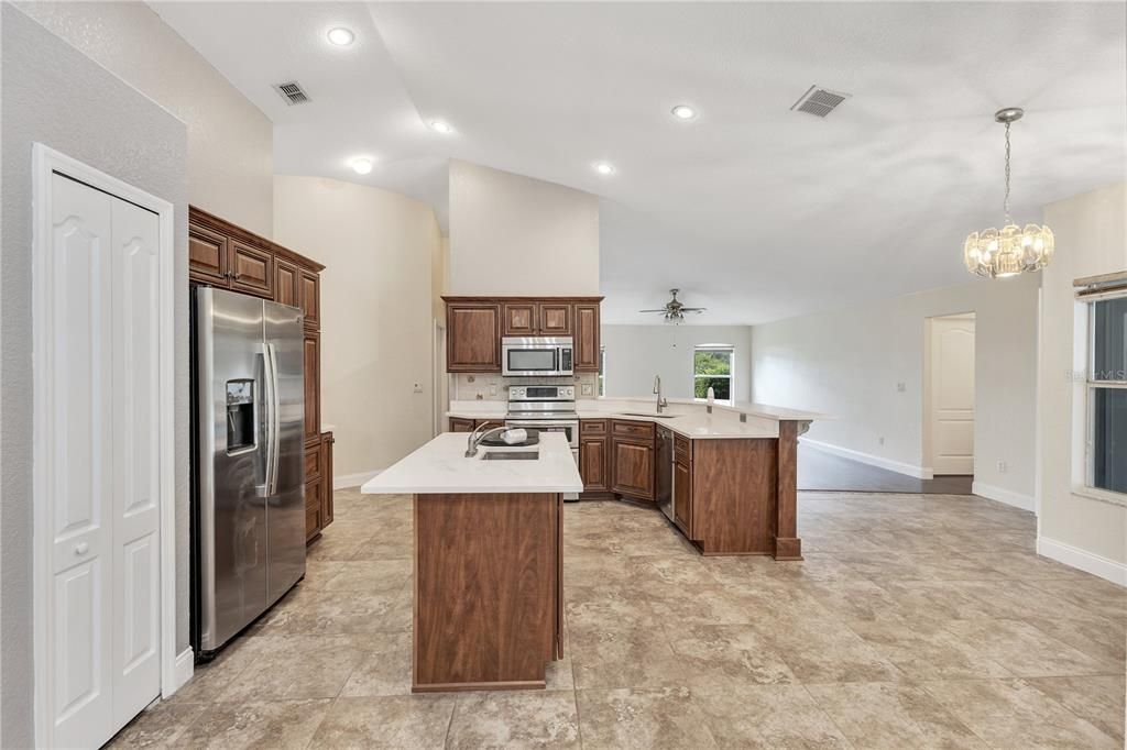 For Sale: $1,145,000 (4 beds, 2 baths, 2498 Square Feet)