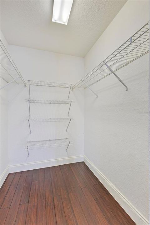 For Sale: $1,145,000 (4 beds, 2 baths, 2498 Square Feet)