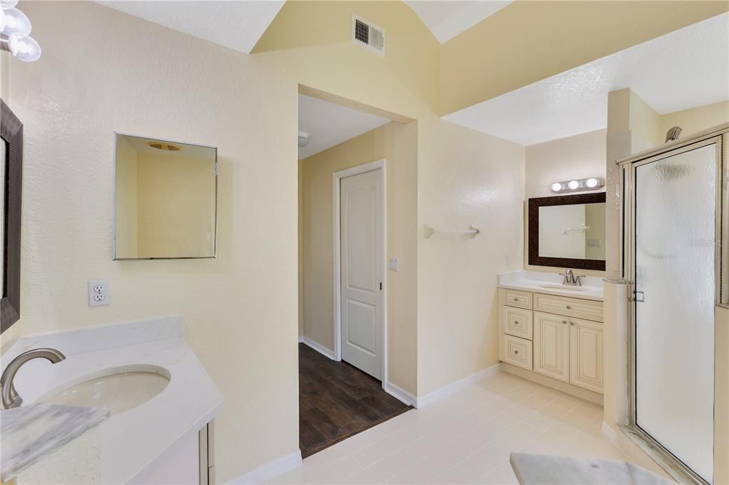 For Sale: $1,145,000 (4 beds, 2 baths, 2498 Square Feet)