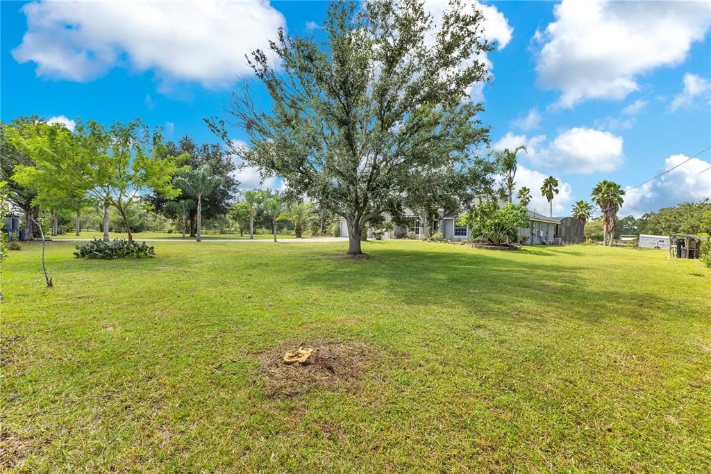 For Sale: $1,145,000 (4 beds, 2 baths, 2498 Square Feet)