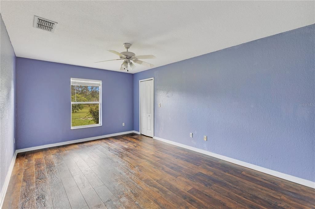 For Sale: $1,145,000 (4 beds, 2 baths, 2498 Square Feet)