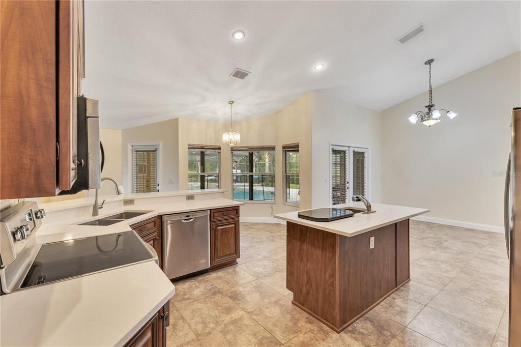 For Sale: $1,145,000 (4 beds, 2 baths, 2498 Square Feet)