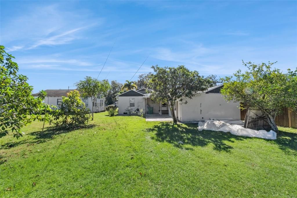 待售: $399,000 (2 贝兹, 1 浴室, 1004 平方英尺)