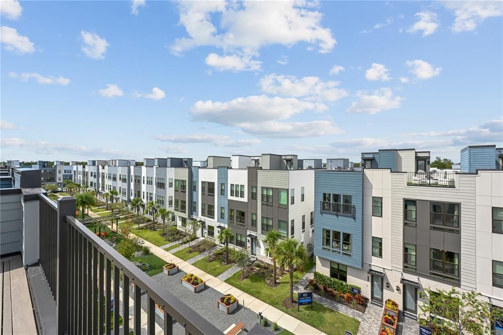 For Sale: $599,000 (3 beds, 3 baths, 1815 Square Feet)