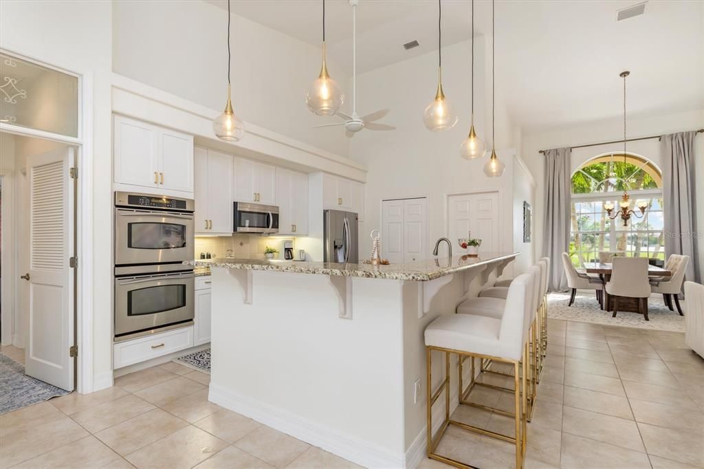 For Sale: $875,000 (3 beds, 2 baths, 2741 Square Feet)