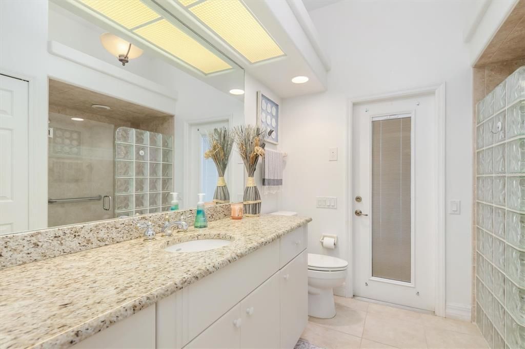 For Sale: $875,000 (3 beds, 2 baths, 2741 Square Feet)