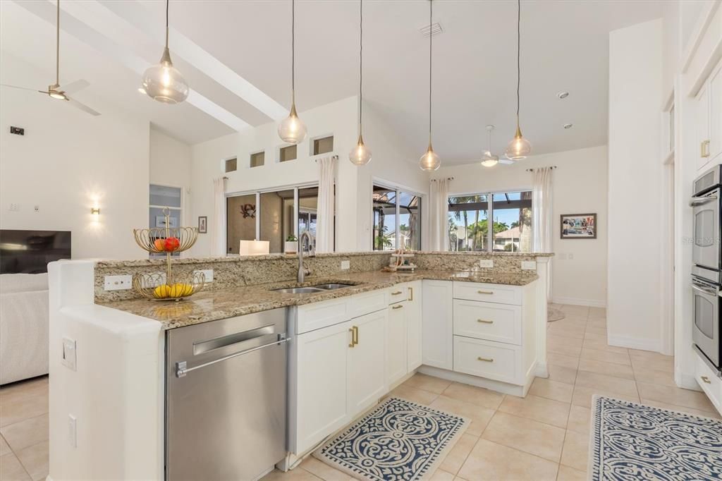 For Sale: $875,000 (3 beds, 2 baths, 2741 Square Feet)