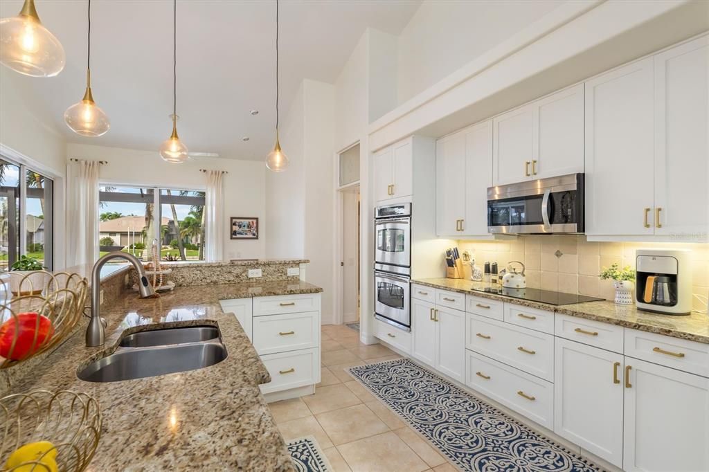 For Sale: $875,000 (3 beds, 2 baths, 2741 Square Feet)