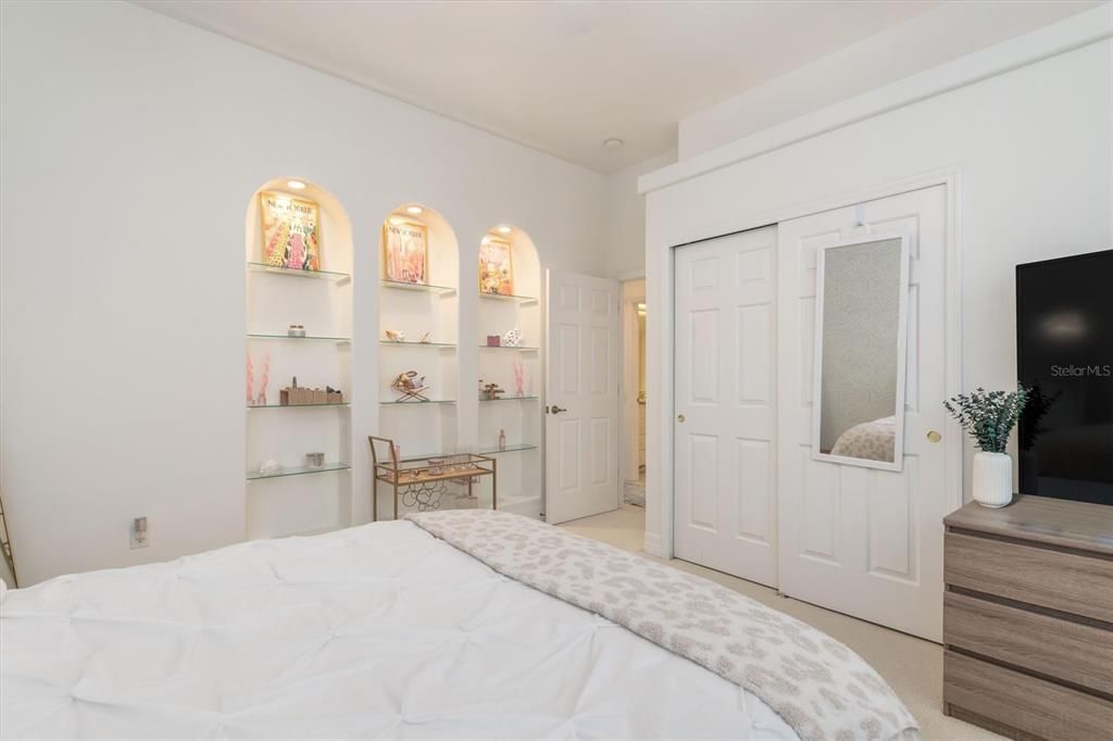 For Sale: $875,000 (3 beds, 2 baths, 2741 Square Feet)