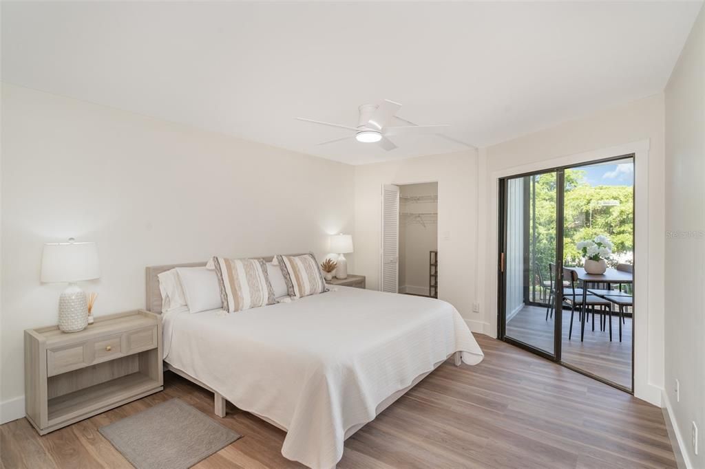 For Sale: $675,000 (2 beds, 2 baths, 1114 Square Feet)