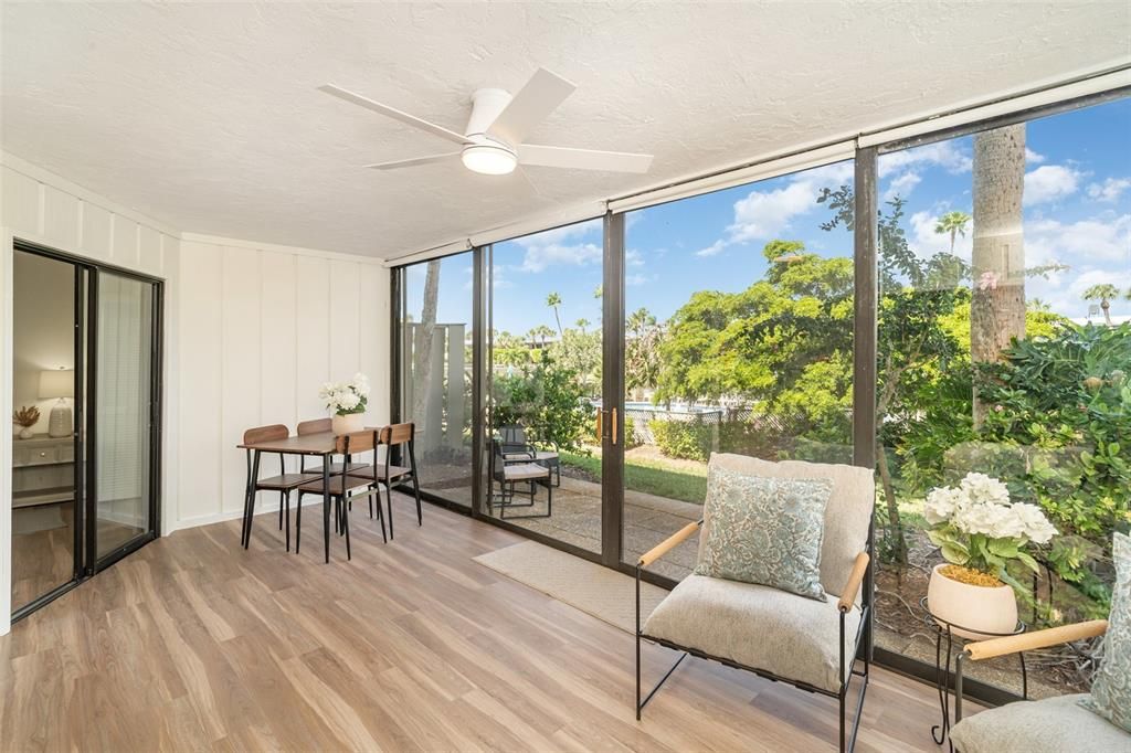 For Sale: $675,000 (2 beds, 2 baths, 1114 Square Feet)