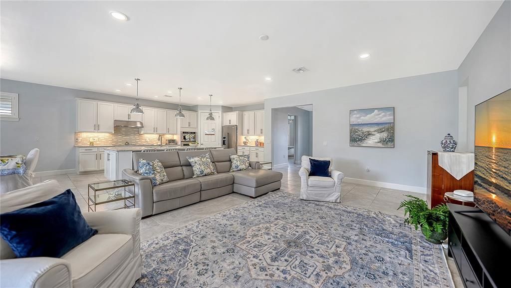 For Sale: $1,125,000 (3 beds, 3 baths, 2489 Square Feet)