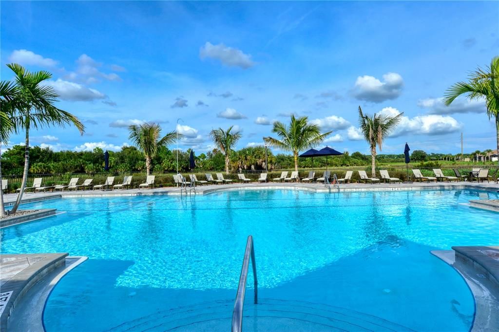 For Sale: $1,125,000 (3 beds, 3 baths, 2489 Square Feet)