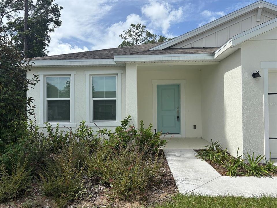 For Sale: $339,900 (3 beds, 2 baths, 1363 Square Feet)