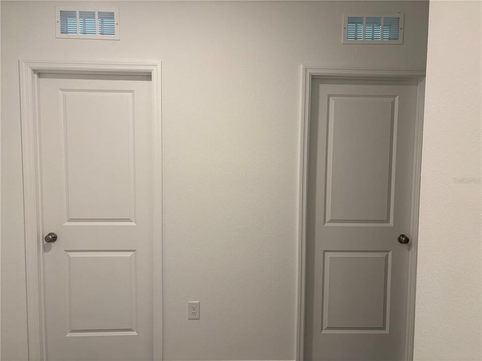 For Sale: $339,900 (3 beds, 2 baths, 1363 Square Feet)