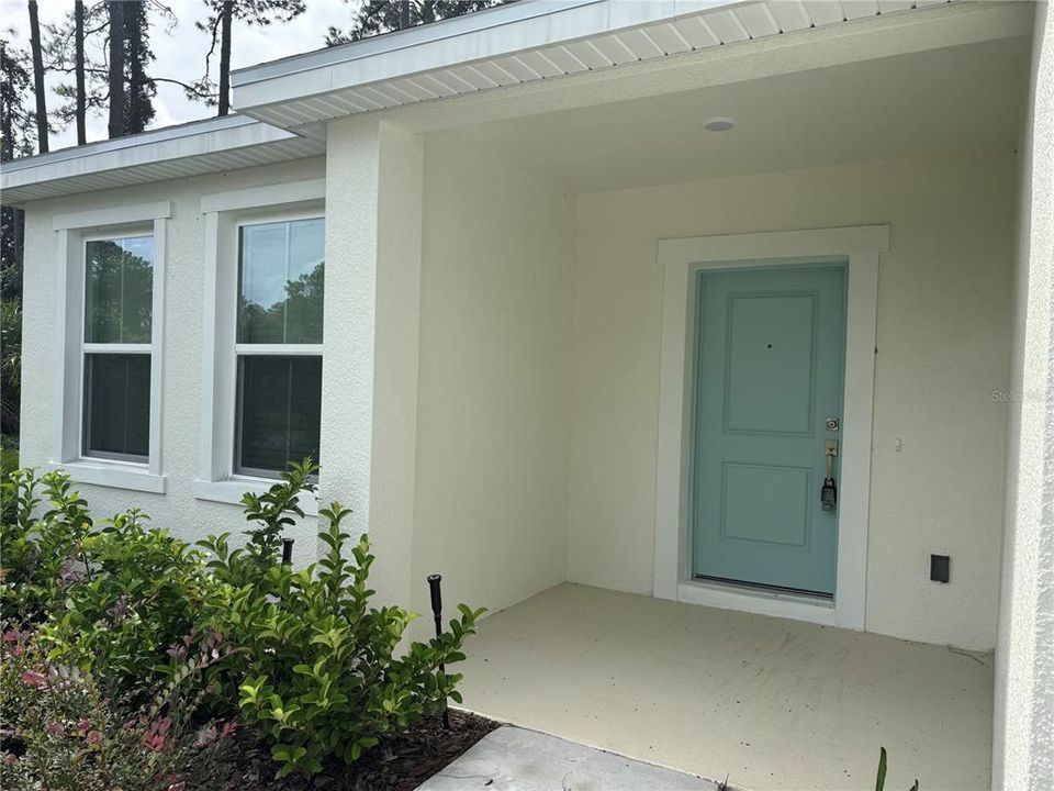 For Sale: $339,900 (3 beds, 2 baths, 1363 Square Feet)