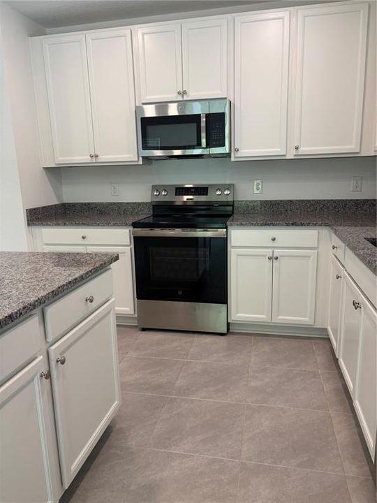 For Sale: $339,900 (3 beds, 2 baths, 1363 Square Feet)