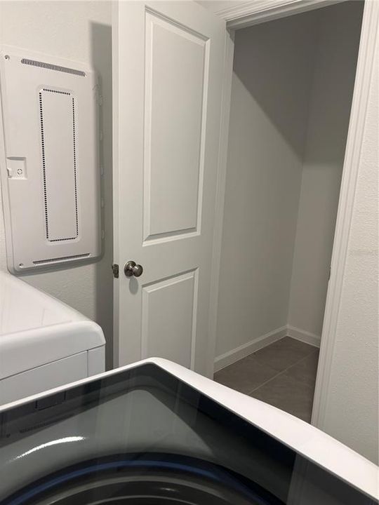 For Sale: $339,900 (3 beds, 2 baths, 1363 Square Feet)