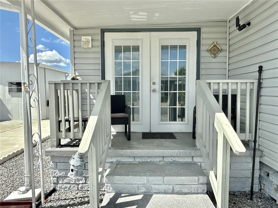 待售: $109,000 (2 贝兹, 1 浴室, 872 平方英尺)