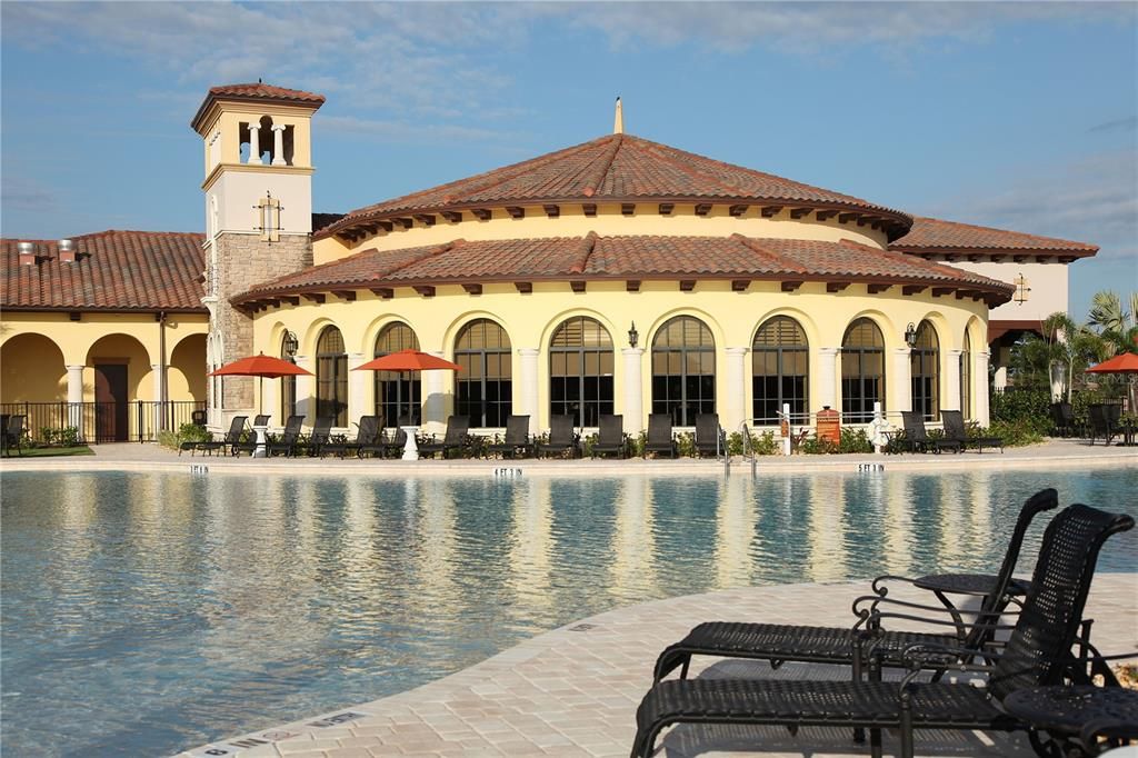 合同活跃: $314,000 (2 贝兹, 2 浴室, 1572 平方英尺)