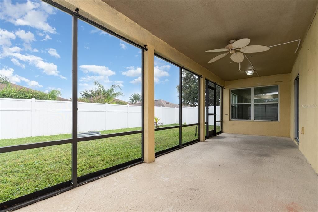 For Sale: $350,000 (3 beds, 3 baths, 2062 Square Feet)