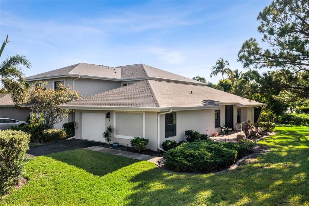 For Sale: $279,000 (2 beds, 2 baths, 1399 Square Feet)